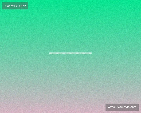 普京访朝引关注，献花小姐姐面容圆润似李雪主，朝鲜第一夫人缺席背后原因揭晓